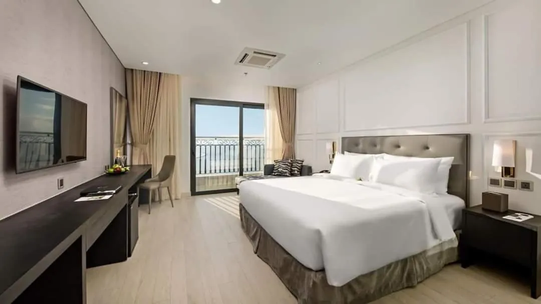 Golden Apartment With Sea View Đà Nẵng