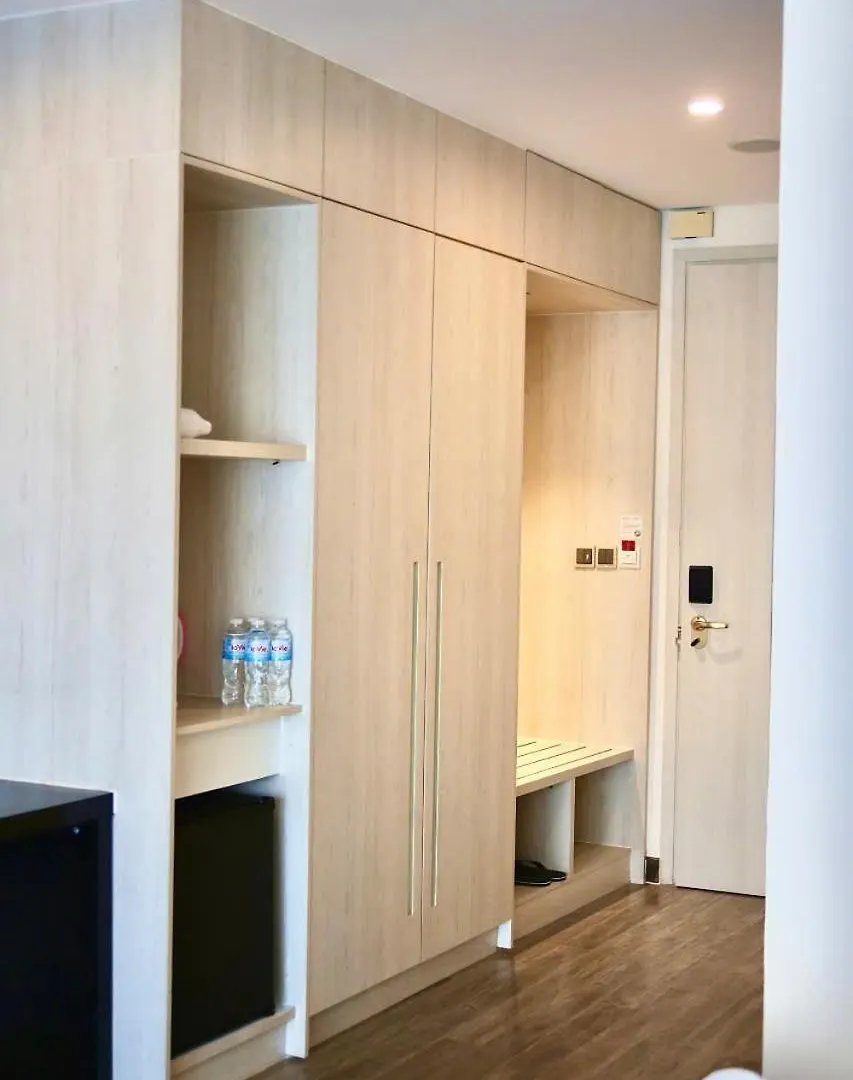 Golden Apartment With Sea View Đà Nẵng Hotel
