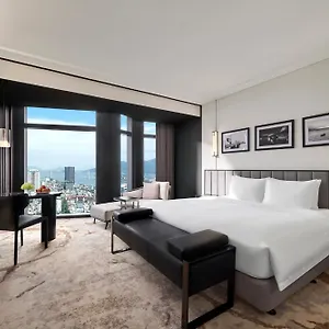 Crowne Plaza Centre By Ihg Hotel